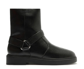 Bota Anacapri Cano Curto Bold Triângulo Metálico Preta